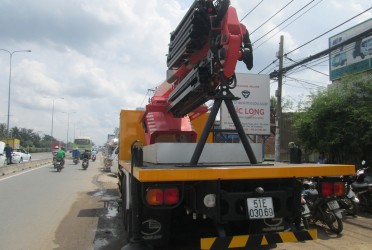 Cẩu gấp khúc Palfinger