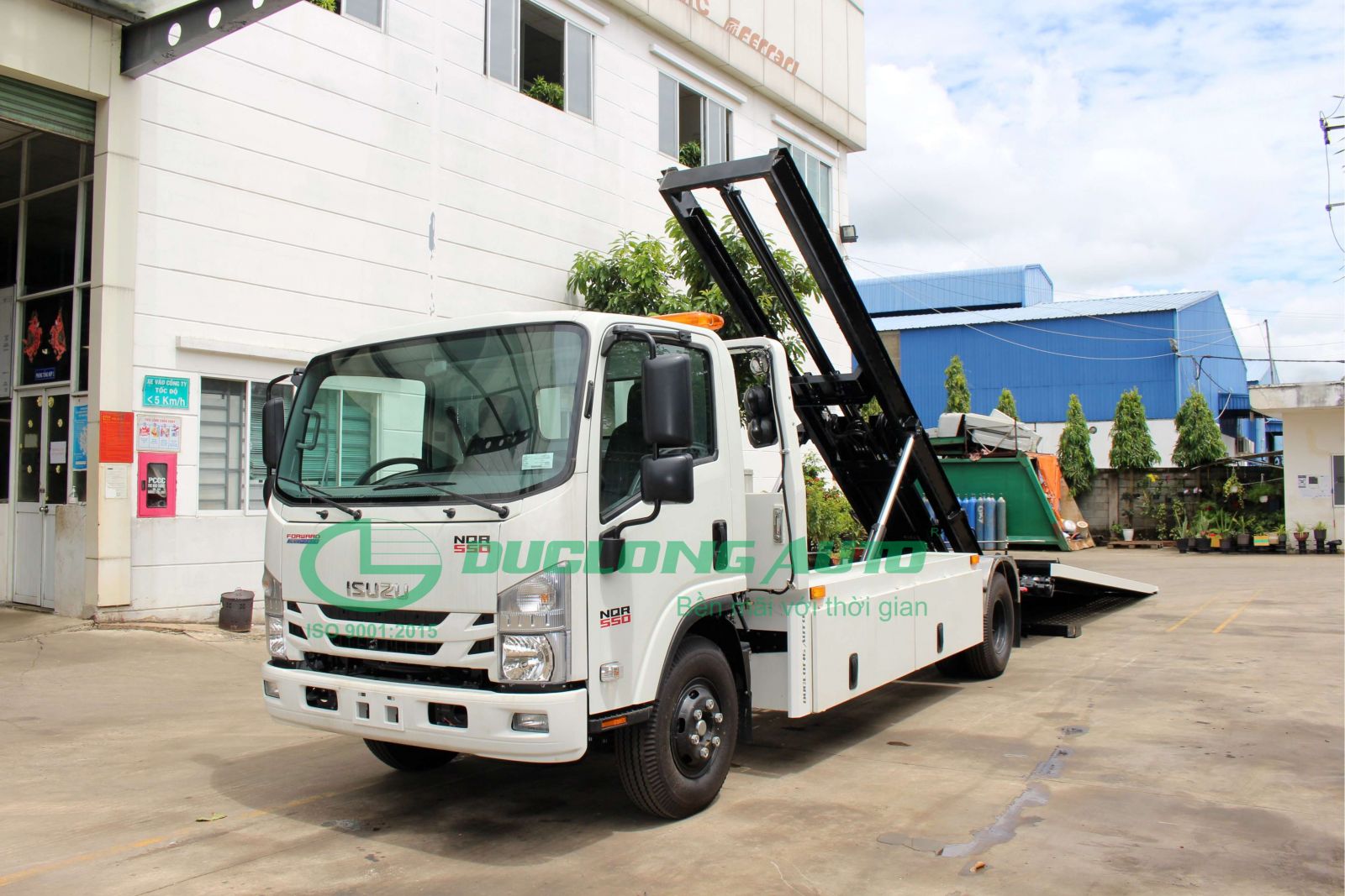 Äá»ng cÆ¡ tháº¿ há» má»i ÄÆ°á»£c thiáº¿t káº¿ bá»i cÃ´ng nghá» má»i nháº¥t cá»§a Hino vá»i há» thá»ng 4 van							