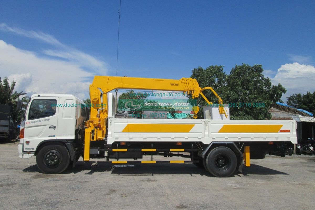 Äá»ng cÆ¡ tháº¿ há» má»i ÄÆ°á»£c thiáº¿t káº¿ bá»i cÃ´ng nghá» má»i nháº¥t cá»§a Hino vá»i há» thá»ng 4 van							